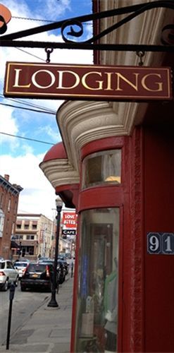 The Inn At Tamayo Saugerties Exterior photo